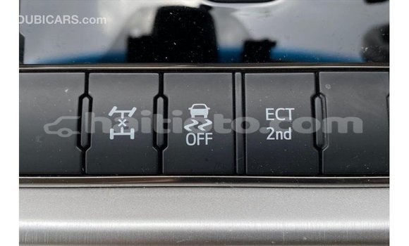 Acheter Import Voiture Toyota Land Cruiser Rouge à Import - Dubai, Artibonite Acheter Import Voiture Toyota Land Cruiser Rouge à Import - Dubai, Artibonite