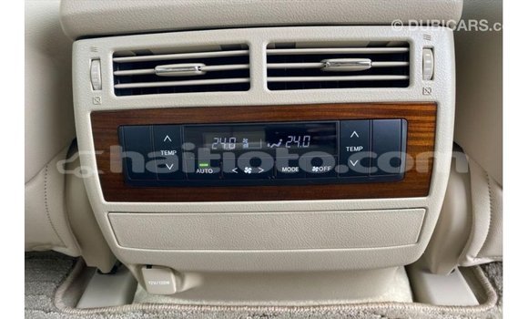 Acheter Import Voiture Toyota Land Cruiser Rouge à Import - Dubai, Artibonite Acheter Import Voiture Toyota Land Cruiser Rouge à Import - Dubai, Artibonite