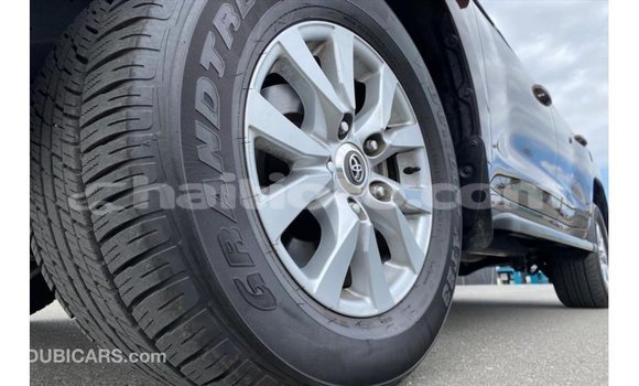 Acheter Import Voiture Toyota Land Cruiser Rouge à Import - Dubai, Artibonite Acheter Import Voiture Toyota Land Cruiser Rouge à Import - Dubai, Artibonite