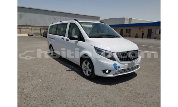 Acheter Import Voiture Mercedes-Benz Vito Blanc à Import - Dubai, Artibonite Acheter Import Voiture Mercedes-Benz Vito Blanc à Import - Dubai, Artibonite