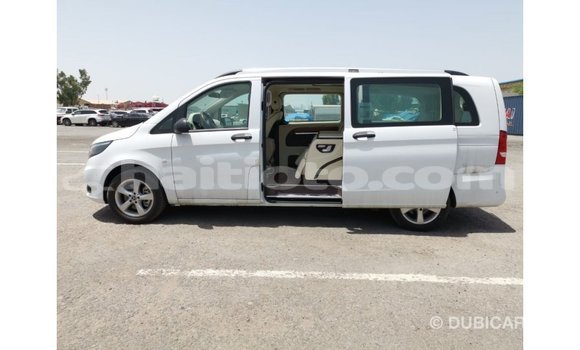 Acheter Import Voiture Mercedes-Benz Vito Blanc à Import - Dubai, Artibonite Acheter Import Voiture Mercedes-Benz Vito Blanc à Import - Dubai, Artibonite
