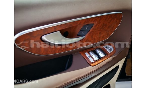 Acheter Import Voiture Mercedes-Benz Vito Blanc à Import - Dubai, Artibonite Acheter Import Voiture Mercedes-Benz Vito Blanc à Import - Dubai, Artibonite