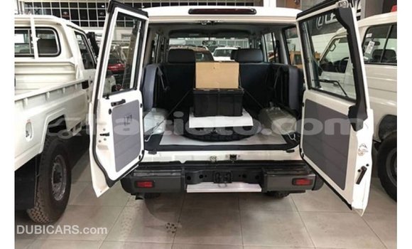 Buy Import Toyota Land Cruiser White Car in Import - Dubai in Artibonite Buy Import Toyota Land Cruiser White Car in Import - Dubai in Artibonite