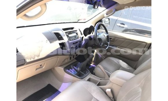 Acheter Import Voiture Toyota Hilux Autre à Import - Dubai, Artibonite Acheter Import Voiture Toyota Hilux Autre à Import - Dubai, Artibonite