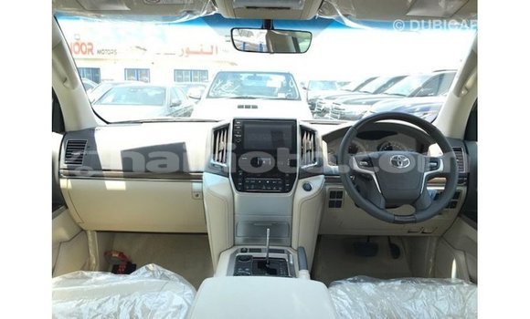 Acheter Import Voiture Toyota Land Cruiser Bleu à Import - Dubai, Artibonite Acheter Import Voiture Toyota Land Cruiser Bleu à Import - Dubai, Artibonite