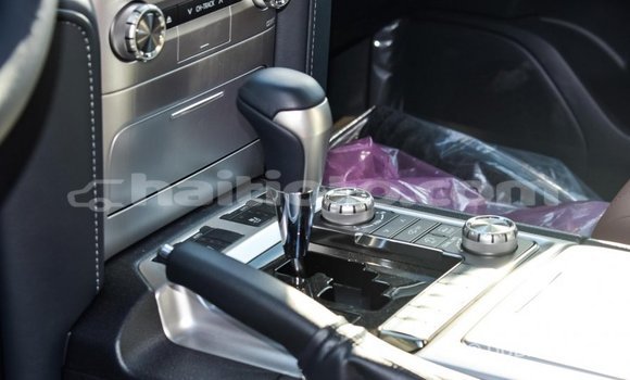 Acheter Import Voiture Toyota Land Cruiser Blanc à Import - Dubai, Artibonite Acheter Import Voiture Toyota Land Cruiser Blanc à Import - Dubai, Artibonite