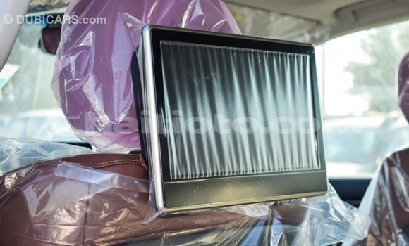 Acheter Import Voiture Toyota Land Cruiser Blanc à Import - Dubai, Artibonite Acheter Import Voiture Toyota Land Cruiser Blanc à Import - Dubai, Artibonite