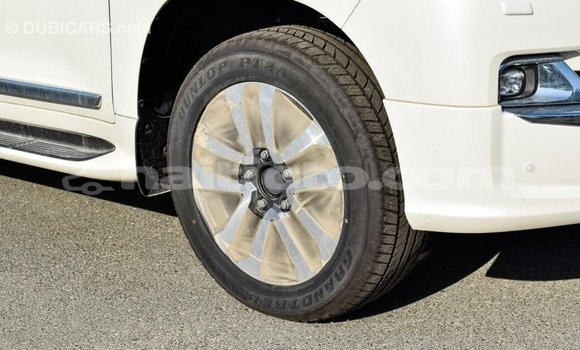 Acheter Import Voiture Toyota Land Cruiser Blanc à Import - Dubai, Artibonite Acheter Import Voiture Toyota Land Cruiser Blanc à Import - Dubai, Artibonite