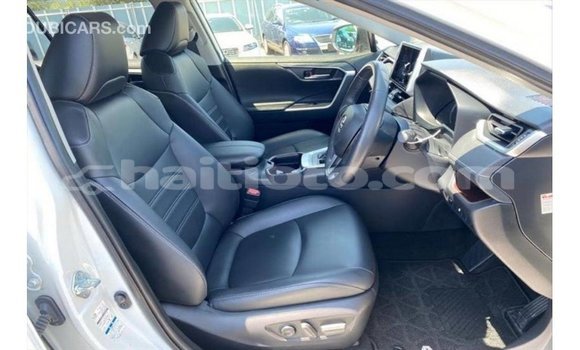 Acheter Import Voiture Toyota 4Runner Blanc à Import - Dubai, Artibonite Acheter Import Voiture Toyota 4Runner Blanc à Import - Dubai, Artibonite