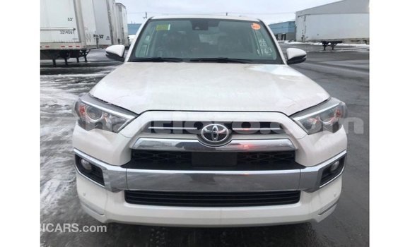 Acheter Import Voiture Toyota 4Runner Blanc à Import - Dubai, Artibonite Acheter Import Voiture Toyota 4Runner Blanc à Import - Dubai, Artibonite