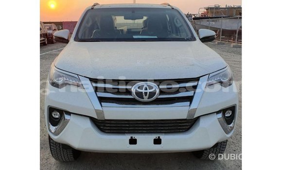 Acheter Import Voiture Toyota Fortuner Blanc à Import - Dubai, Artibonite Acheter Import Voiture Toyota Fortuner Blanc à Import - Dubai, Artibonite