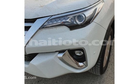 Acheter Import Voiture Toyota Fortuner Blanc à Import - Dubai, Artibonite Acheter Import Voiture Toyota Fortuner Blanc à Import - Dubai, Artibonite