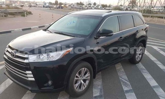 Acheter Import Voiture Toyota Highlander Noir à Import - Dubai, Artibonite Acheter Import Voiture Toyota Highlander Noir à Import - Dubai, Artibonite