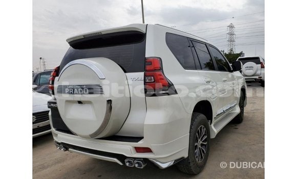 Acheter Import Voiture Toyota Prado Blanc à Import - Dubai, Artibonite Acheter Import Voiture Toyota Prado Blanc à Import - Dubai, Artibonite