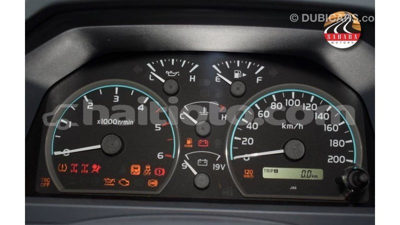 Big with watermark toyota land cruiser artibonite import dubai 3095