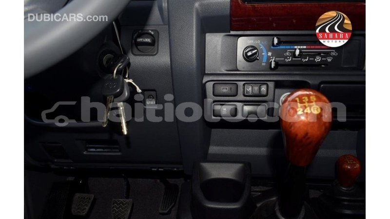 Big with watermark toyota land cruiser artibonite import dubai 3095