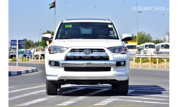 Acheter Import Voiture Toyota 4Runner Blanc à Import - Dubai, Artibonite Acheter Import Voiture Toyota 4Runner Blanc à Import - Dubai, Artibonite