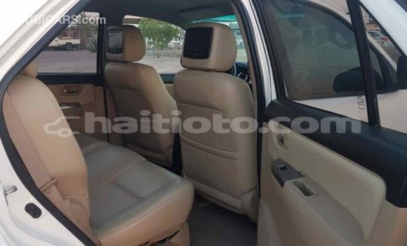 Acheter Import Voiture Toyota Fortuner Blanc à Import - Dubai, Artibonite Acheter Import Voiture Toyota Fortuner Blanc à Import - Dubai, Artibonite