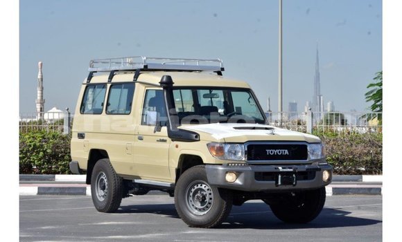 Acheter Import Voiture Toyota Land Cruiser Beige à Import - Dubai, Artibonite Acheter Import Voiture Toyota Land Cruiser Beige à Import - Dubai, Artibonite