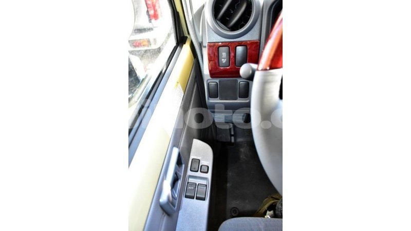 Big with watermark toyota land cruiser artibonite import dubai 3097
