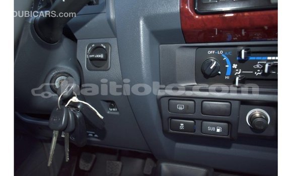 Acheter Import Voiture Toyota Land Cruiser Beige à Import - Dubai, Artibonite Acheter Import Voiture Toyota Land Cruiser Beige à Import - Dubai, Artibonite