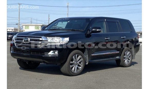 Acheter Import Voiture Toyota Land Cruiser Noir à Import - Dubai, Artibonite Acheter Import Voiture Toyota Land Cruiser Noir à Import - Dubai, Artibonite