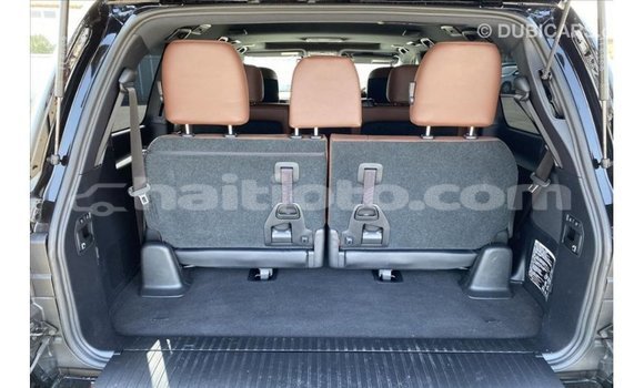 Acheter Import Voiture Toyota Land Cruiser Noir à Import - Dubai, Artibonite Acheter Import Voiture Toyota Land Cruiser Noir à Import - Dubai, Artibonite