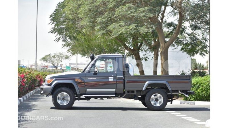 Big with watermark toyota land cruiser artibonite import dubai 3102