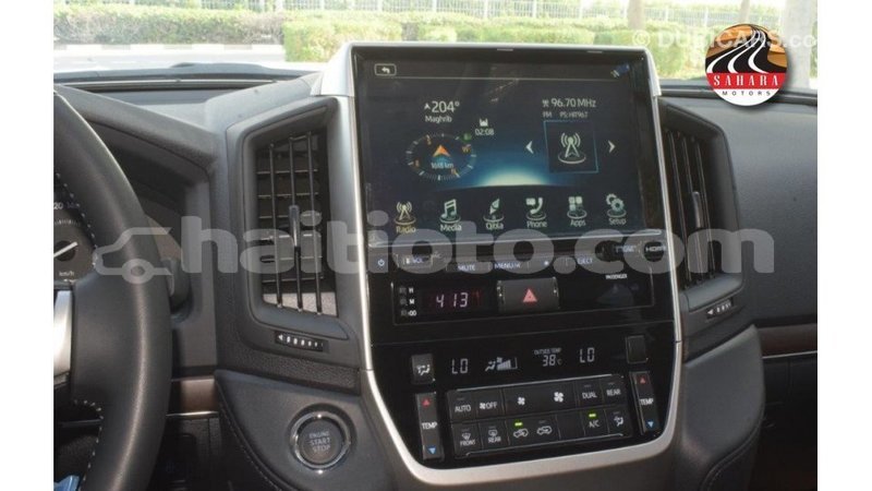 Big with watermark toyota land cruiser artibonite import dubai 3103