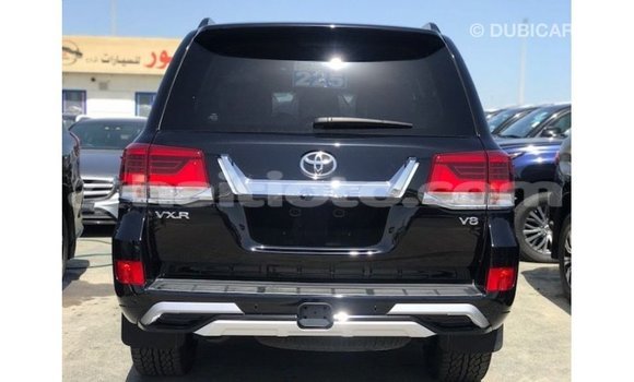 Acheter Import Voiture Toyota Land Cruiser Noir à Import - Dubai, Artibonite Acheter Import Voiture Toyota Land Cruiser Noir à Import - Dubai, Artibonite