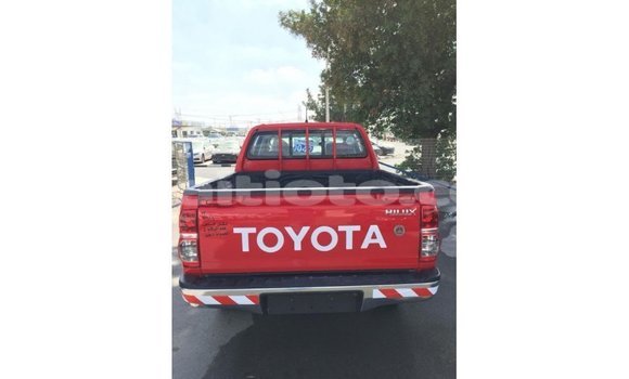 Acheter Import Voiture Toyota Hilux Rouge à Import - Dubai, Artibonite Acheter Import Voiture Toyota Hilux Rouge à Import - Dubai, Artibonite