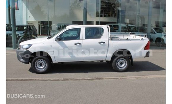 Buy Import Toyota Hilux White Car in Import - Dubai in Artibonite Buy Import Toyota Hilux White Car in Import - Dubai in Artibonite
