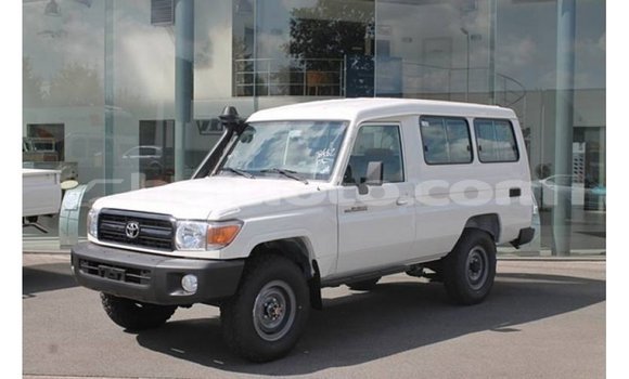Buy Import Toyota Land Cruiser White Car in Import - Dubai in Artibonite Buy Import Toyota Land Cruiser White Car in Import - Dubai in Artibonite