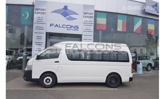 Buy Import Toyota Hiace White Car in Import - Dubai in Artibonite Buy Import Toyota Hiace White Car in Import - Dubai in Artibonite