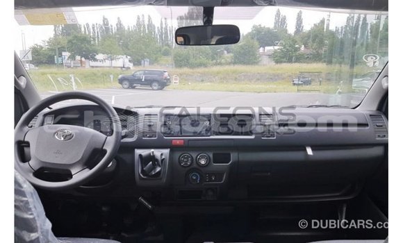 Buy Import Toyota Hiace White Car in Import - Dubai in Artibonite Buy Import Toyota Hiace White Car in Import - Dubai in Artibonite