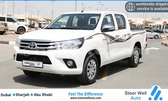 Acheter Import Voiture Toyota Hilux Blanc à Import - Dubai, Artibonite Acheter Import Voiture Toyota Hilux Blanc à Import - Dubai, Artibonite