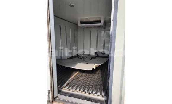 Acheter Import Voiture Kia Rio Blanc à Import - Dubai, Artibonite Acheter Import Voiture Kia Rio Blanc à Import - Dubai, Artibonite