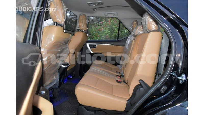 Big with watermark toyota fortuner artibonite import dubai 3131