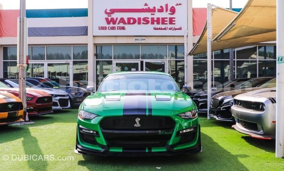 Acheter Import Voiture Ford Mustang Vert à Import - Dubai, Artibonite Acheter Import Voiture Ford Mustang Vert à Import - Dubai, Artibonite