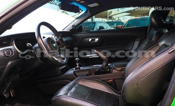 Acheter Import Voiture Ford Mustang Vert à Import - Dubai, Artibonite Acheter Import Voiture Ford Mustang Vert à Import - Dubai, Artibonite