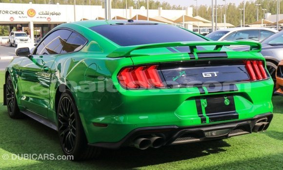 Acheter Import Voiture Ford Mustang Vert à Import - Dubai, Artibonite Acheter Import Voiture Ford Mustang Vert à Import - Dubai, Artibonite