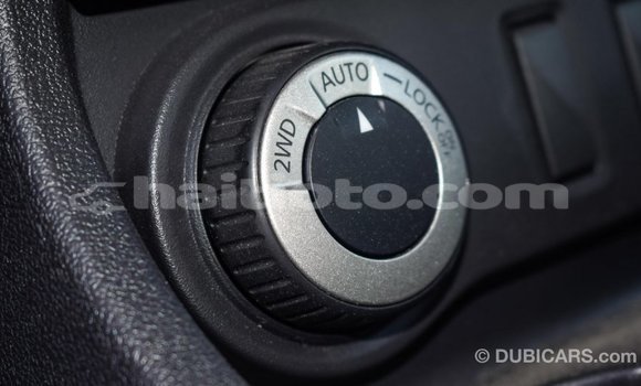 Acheter Import Voiture Renault Duster Blanc à Import - Dubai, Artibonite Acheter Import Voiture Renault Duster Blanc à Import - Dubai, Artibonite