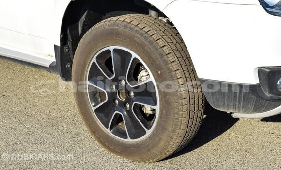Acheter Import Voiture Renault Duster Blanc à Import - Dubai, Artibonite Acheter Import Voiture Renault Duster Blanc à Import - Dubai, Artibonite