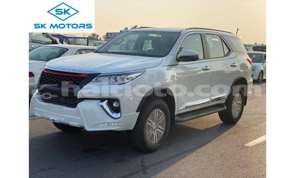 Buy Import Toyota Fortuner White Car in Import - Dubai in Artibonite