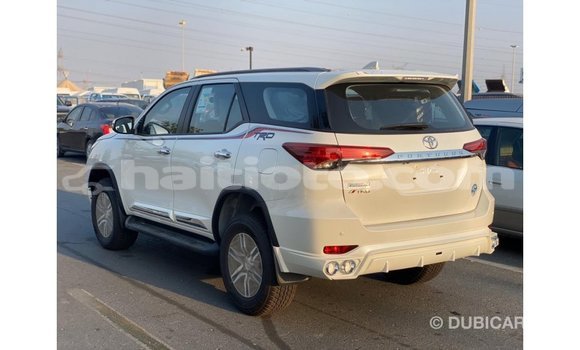 Buy Import Toyota Fortuner White Car in Import - Dubai in Artibonite Buy Import Toyota Fortuner White Car in Import - Dubai in Artibonite