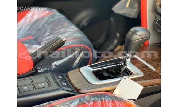 Buy Import Toyota Fortuner White Car in Import - Dubai in Artibonite Buy Import Toyota Fortuner White Car in Import - Dubai in Artibonite