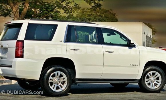 Acheter Import Voiture Chevrolet Tahoe Blanc à Import - Dubai, Artibonite Acheter Import Voiture Chevrolet Tahoe Blanc à Import - Dubai, Artibonite