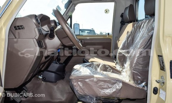 Acheter Import Voiture Toyota Land Cruiser Beige à Import - Dubai, Artibonite Acheter Import Voiture Toyota Land Cruiser Beige à Import - Dubai, Artibonite
