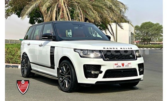 Buy Import Land Rover Range Rover White Car in Import - Dubai in Artibonite