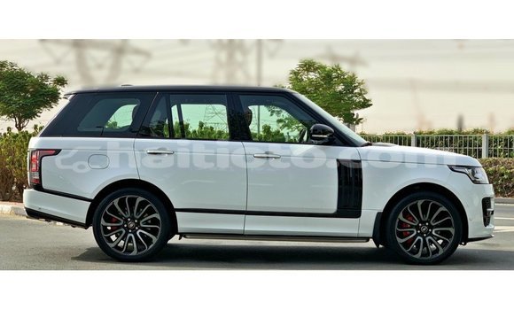 Acheter Import Voiture Land Rover Range Rover Blanc à Import - Dubai, Artibonite Acheter Import Voiture Land Rover Range Rover Blanc à Import - Dubai, Artibonite